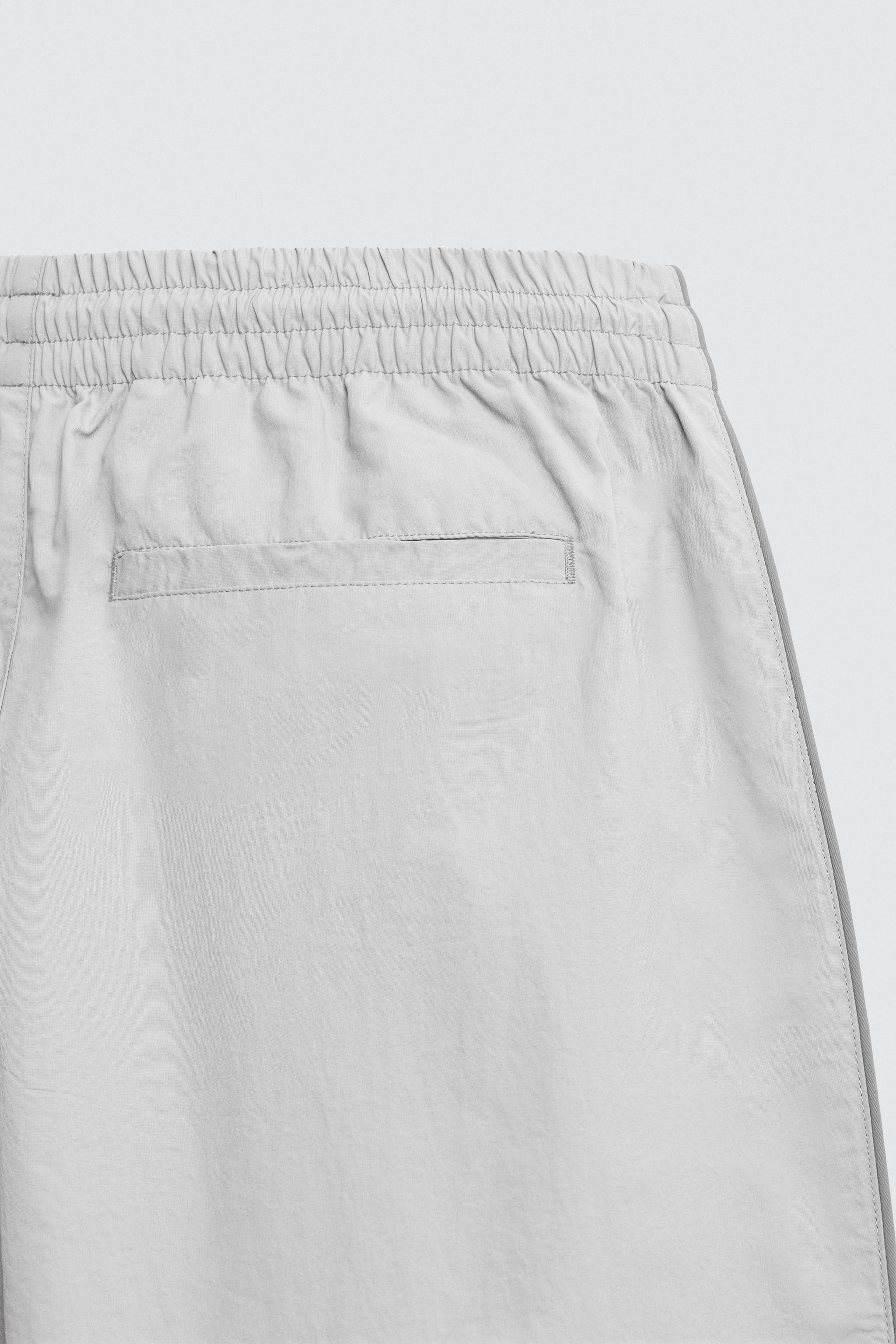 PANTALON JOGGER TECHNIQUE À BANDES CONTRASTE